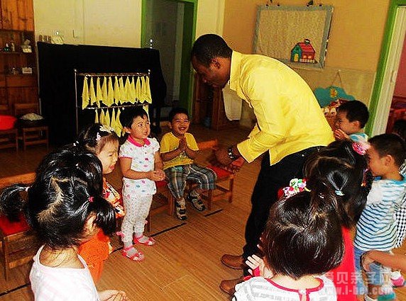 赛贝幼儿园外教上课