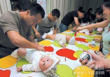爸爸须知：如何给宝宝换尿布