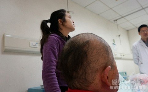 9岁童患疑难病症 5个月内像\蛇\一样不停蜕皮