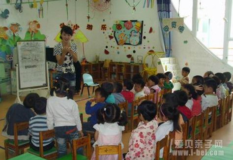 从幼儿园喂药事件看为什么孩子听老师的话