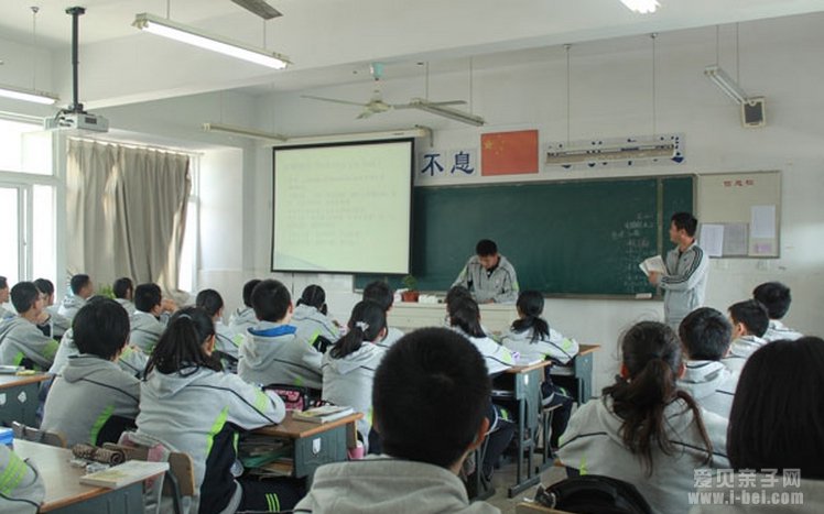 2014小升初：全面参观南京育英外国语学校校园风景及教学设施