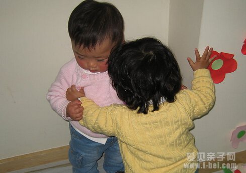 孩子在幼儿园被人欺负怎么办？