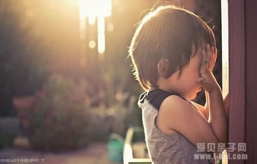 如何杜绝宝宝爱玩小鸡鸡的坏习惯