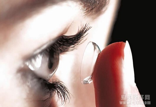 隐形眼镜该怎么戴才不伤害眼睛