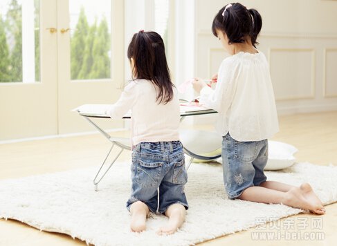 爱贝支招：孩子写作业太慢 一招解决