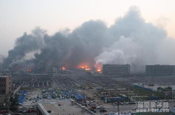 发生危险品爆炸事故时应如何自救?
