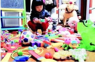 太多玩具影响宝宝的成长发育