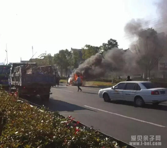南通一电动汽车发生自燃 8岁儿童被烧身亡