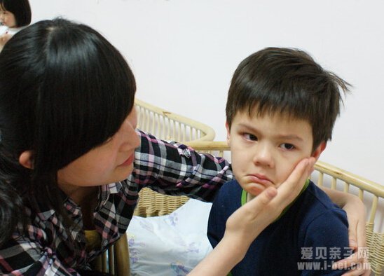 孩子上幼儿园哭闹